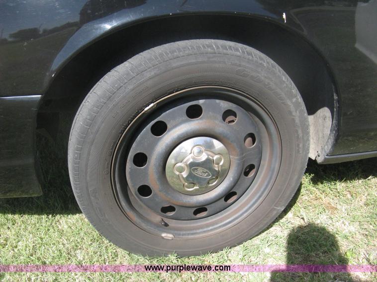 image for item H6276 2008 Ford Crown Victoria Police Interceptor