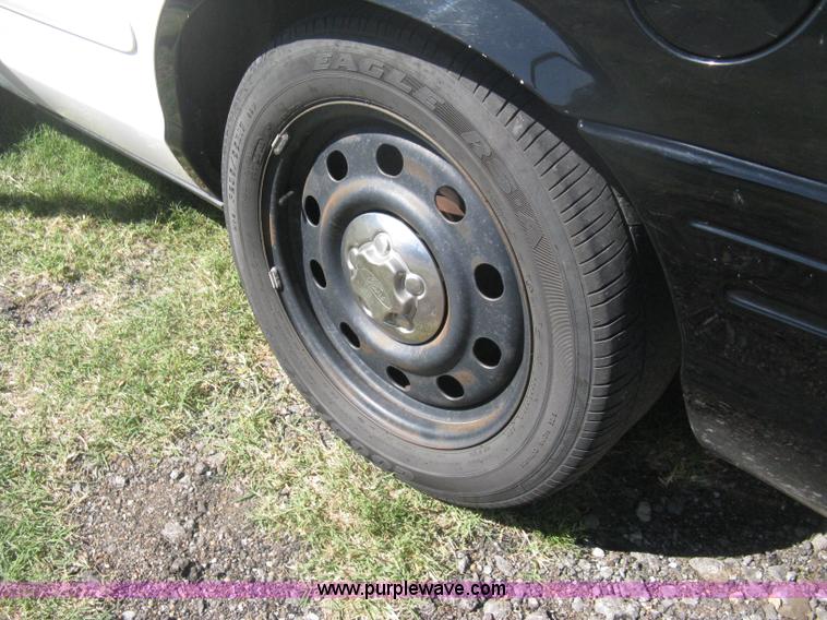 image for item H6276 2008 Ford Crown Victoria Police Interceptor