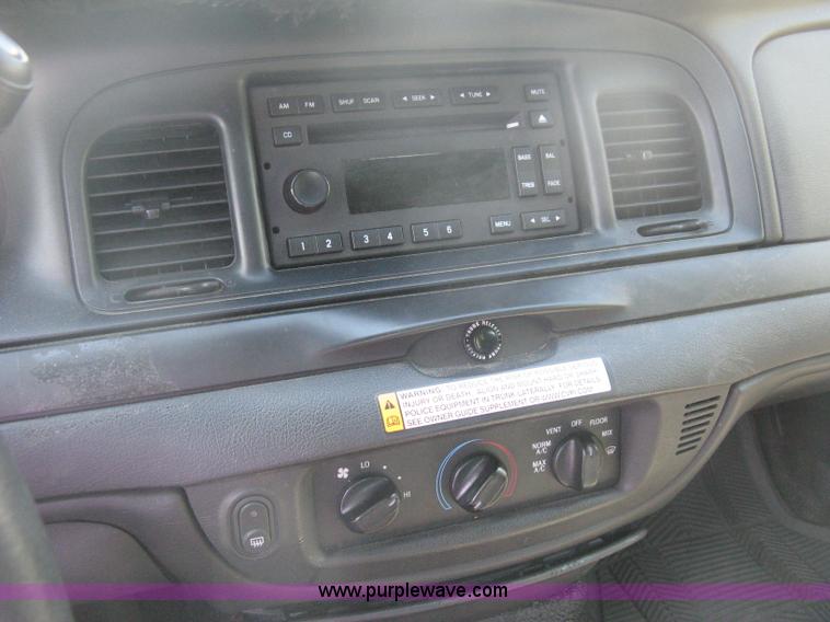 image for item H6277 2008 Ford Crown Victoria Police Interceptor