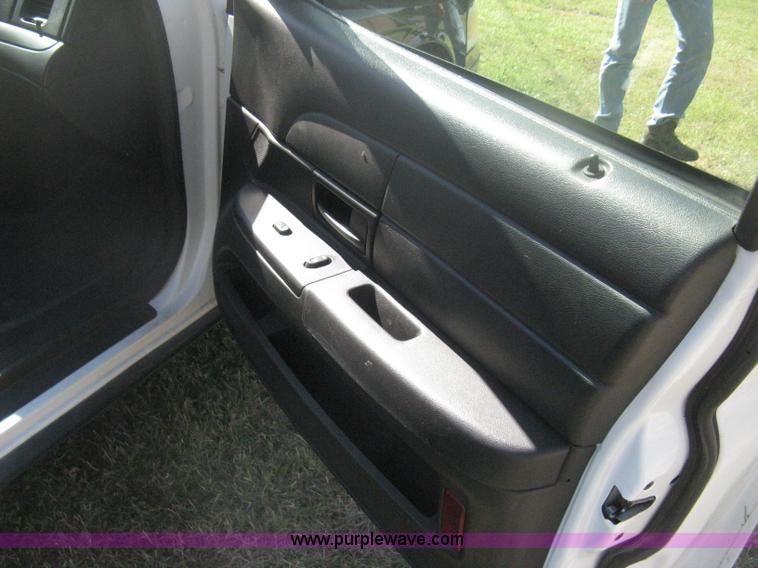 image for item H6277 2008 Ford Crown Victoria Police Interceptor