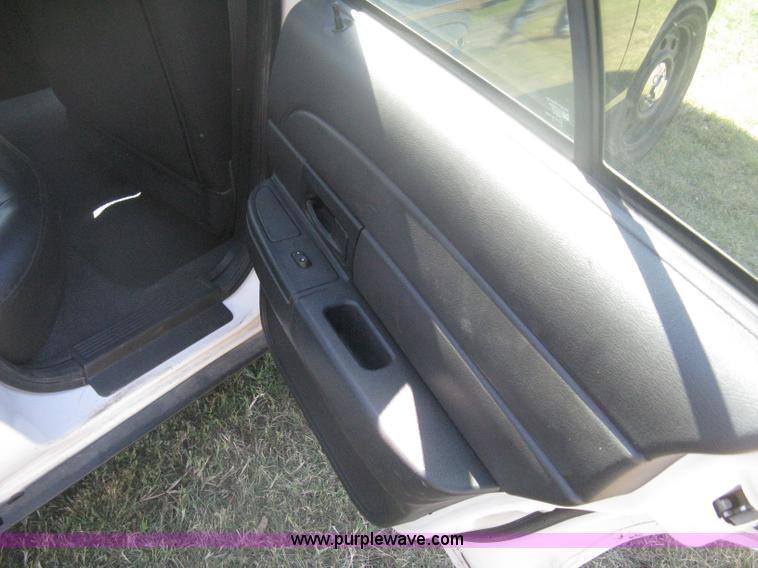 image for item H6277 2008 Ford Crown Victoria Police Interceptor