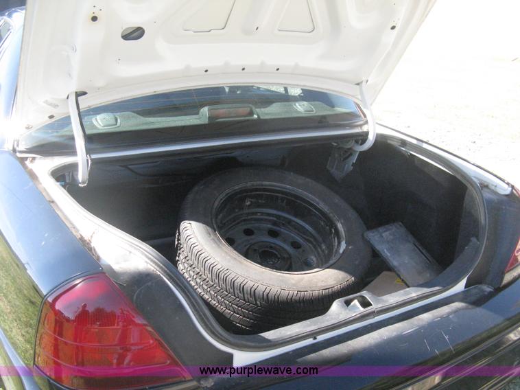 image for item H6277 2008 Ford Crown Victoria Police Interceptor