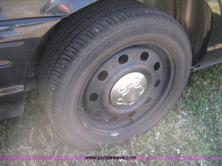 image for item H6277 2008 Ford Crown Victoria Police Interceptor