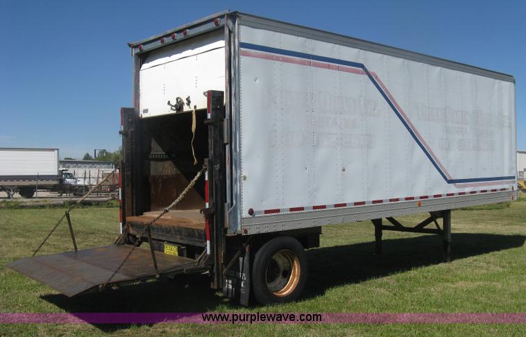 image for item H6278 1990 Fruehauf F889-NF1-28W pup dry van trailer