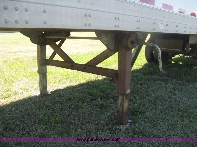 image for item H6278 1990 Fruehauf F889-NF1-28W pup dry van trailer