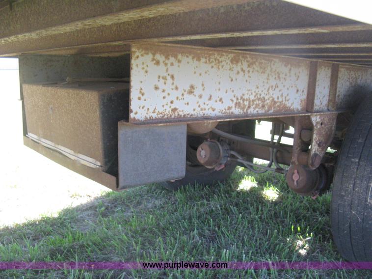image for item H6278 1990 Fruehauf F889-NF1-28W pup dry van trailer