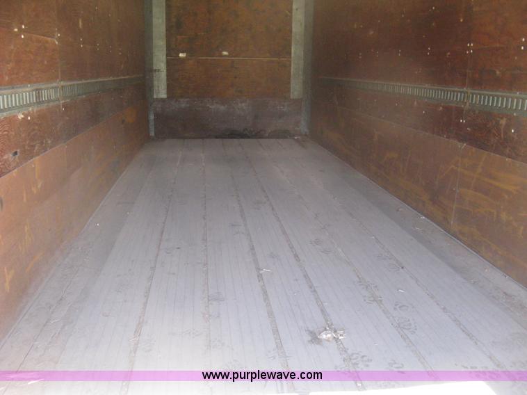 image for item H6278 1990 Fruehauf F889-NF1-28W pup dry van trailer