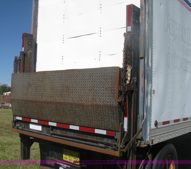 image for item H6278 1990 Fruehauf F889-NF1-28W pup dry van trailer