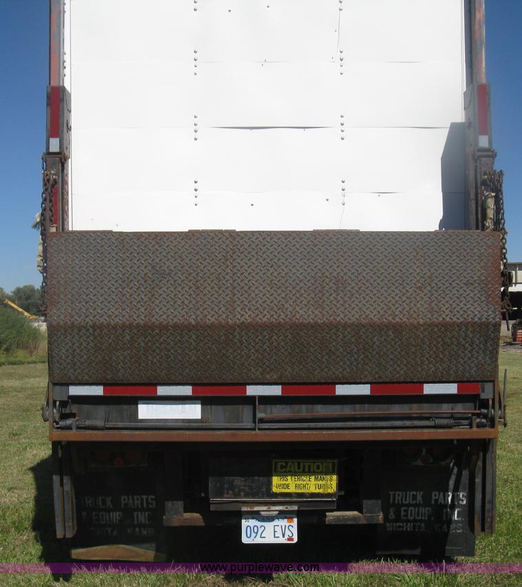 image for item H6278 1990 Fruehauf F889-NF1-28W pup dry van trailer