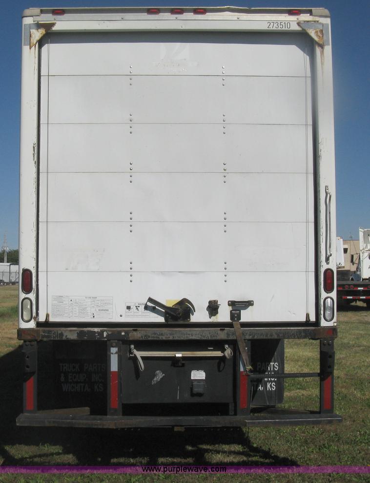 image for item H6279 2001 International 4700 box truck