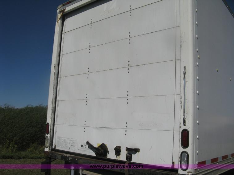 image for item H6279 2001 International 4700 box truck