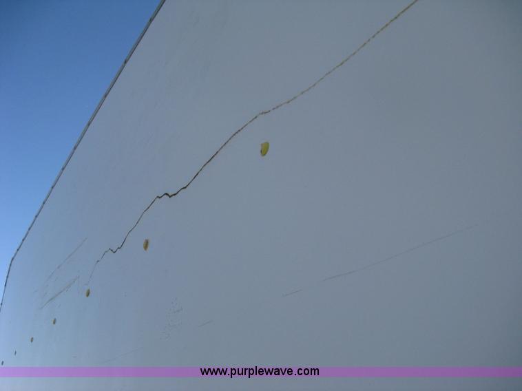 image for item H6279 2001 International 4700 box truck