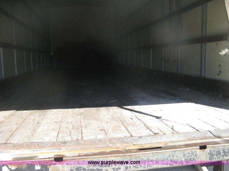 image for item H6279 2001 International 4700 box truck