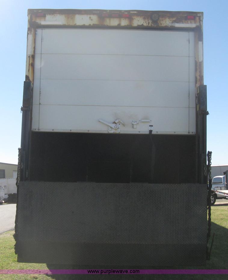 image for item H6280 1995 Lufkin TFV-IPST dry van trailer