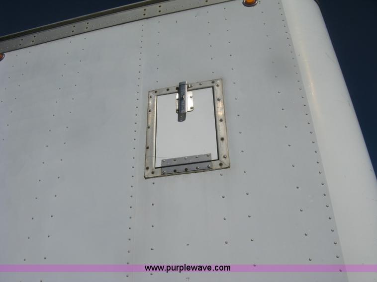 image for item H6280 1995 Lufkin TFV-IPST dry van trailer