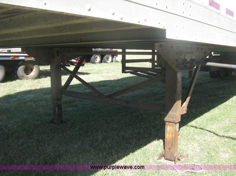image for item H6280 1995 Lufkin TFV-IPST dry van trailer