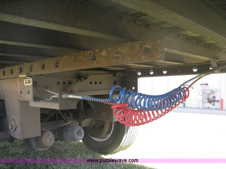 image for item H6280 1995 Lufkin TFV-IPST dry van trailer