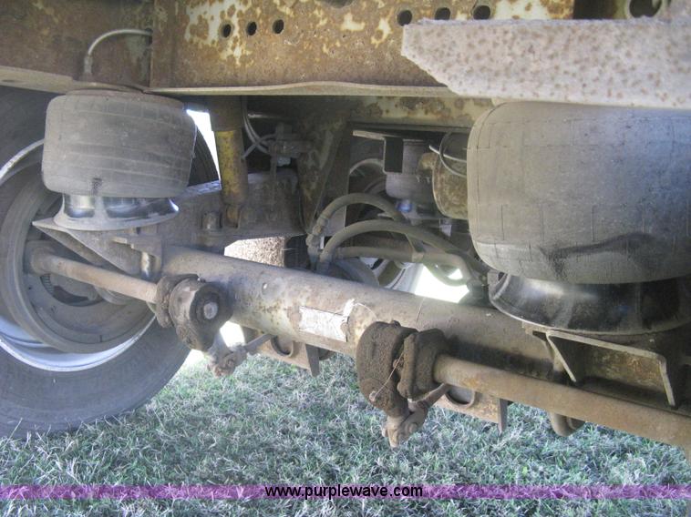 image for item H6280 1995 Lufkin TFV-IPST dry van trailer