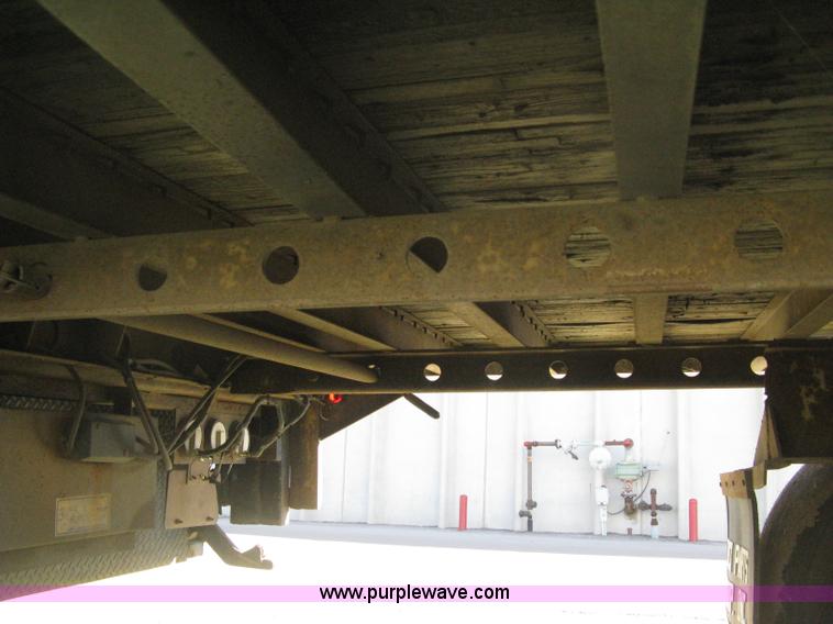 image for item H6280 1995 Lufkin TFV-IPST dry van trailer