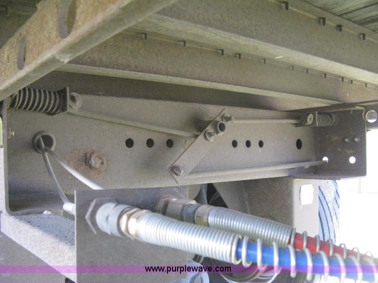 image for item H6280 1995 Lufkin TFV-IPST dry van trailer