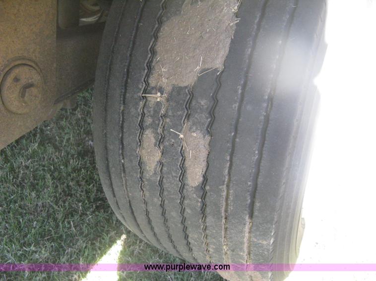 image for item H6280 1995 Lufkin TFV-IPST dry van trailer