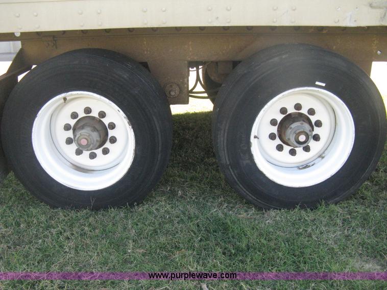 image for item H6280 1995 Lufkin TFV-IPST dry van trailer