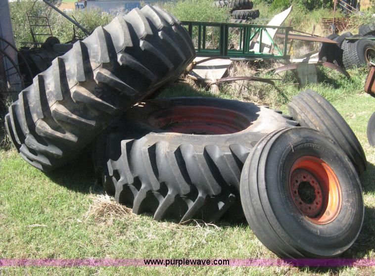image for item H6317 (4) Gleaner L2 combine tires and wheels
