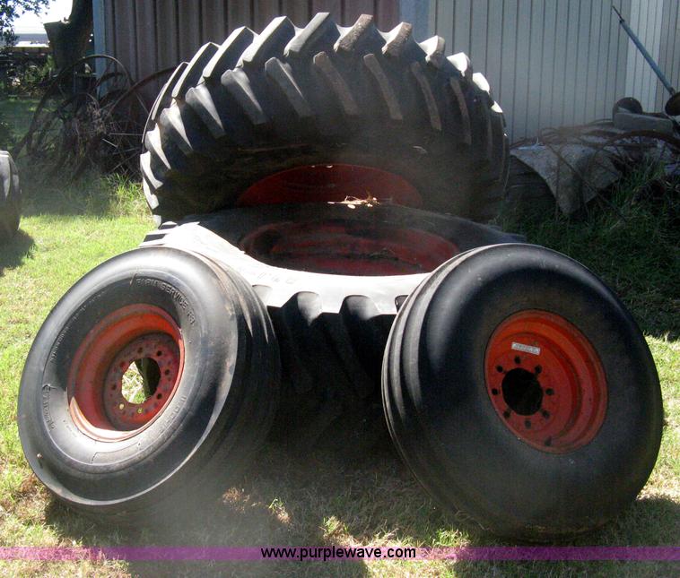 image for item H6317 (4) Gleaner L2 combine tires and wheels