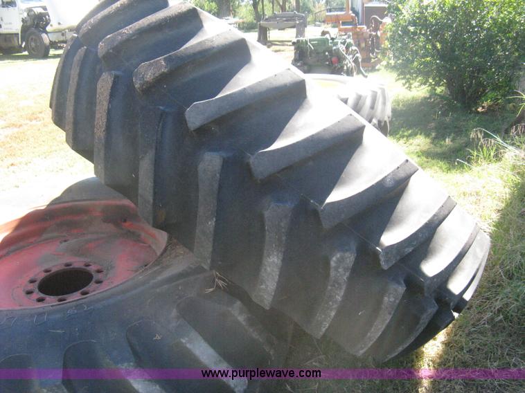 image for item H6317 (4) Gleaner L2 combine tires and wheels