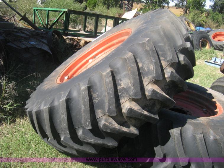 image for item H6317 (4) Gleaner L2 combine tires and wheels