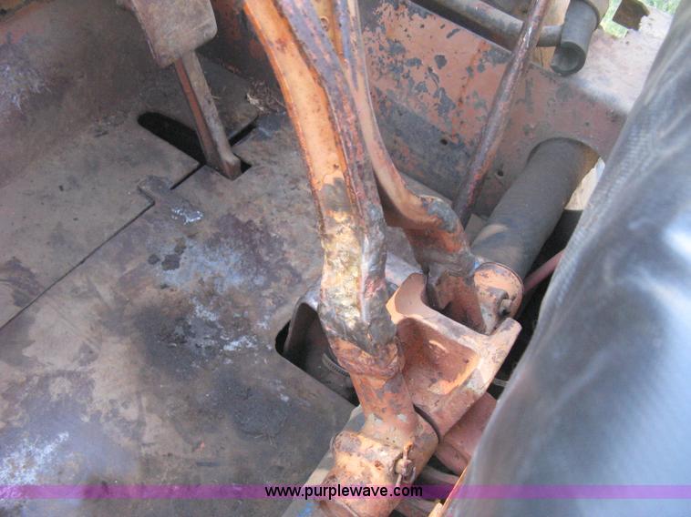 image for item H6325 Allis Chalmers HD5 track loader