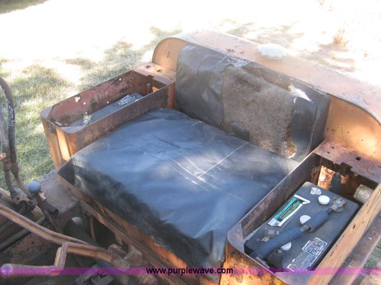 image for item H6325 Allis Chalmers HD5 track loader