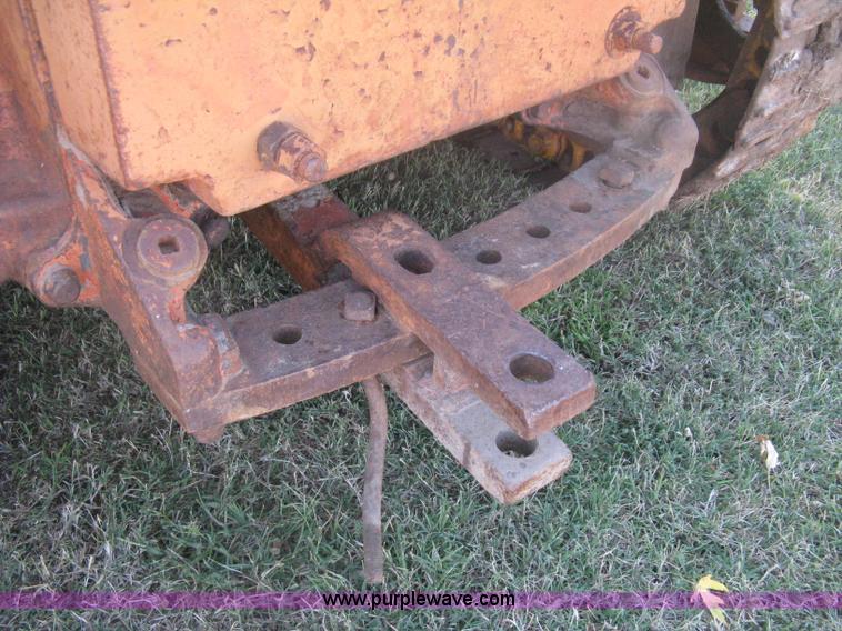 image for item H6325 Allis Chalmers HD5 track loader