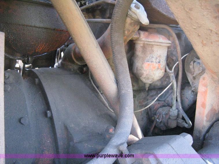 image for item H6325 Allis Chalmers HD5 track loader