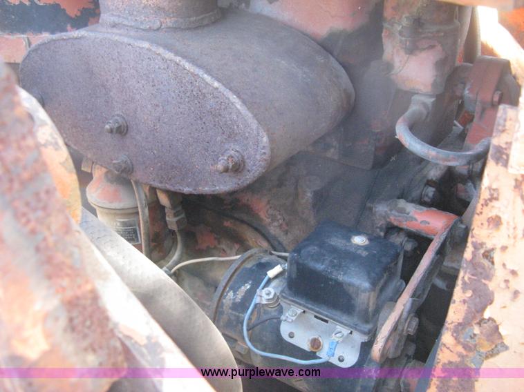 image for item H6325 Allis Chalmers HD5 track loader