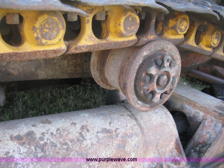 image for item H6325 Allis Chalmers HD5 track loader