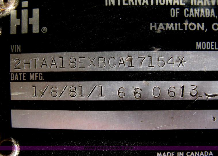 image for item H6330 1981 International 1854 dump truck