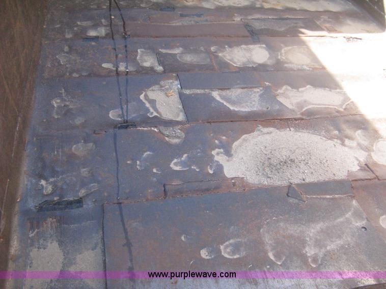 image for item H6330 1981 International 1854 dump truck