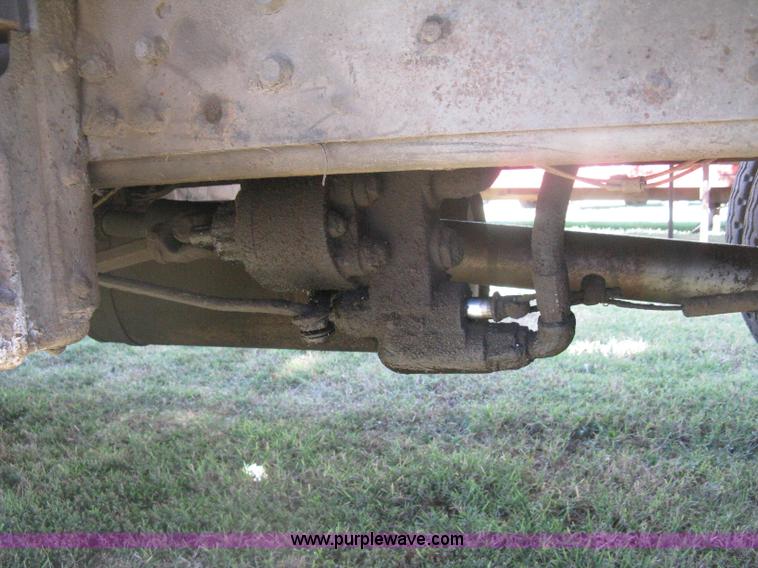 image for item H6330 1981 International 1854 dump truck