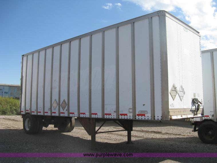 image for item H6344 1987 Pines 28' dry van trailer