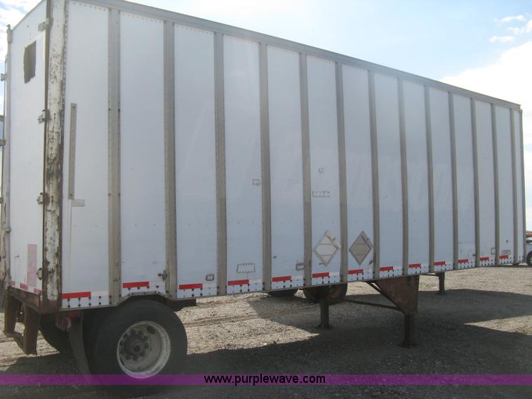 image for item H6344 1987 Pines 28' dry van trailer