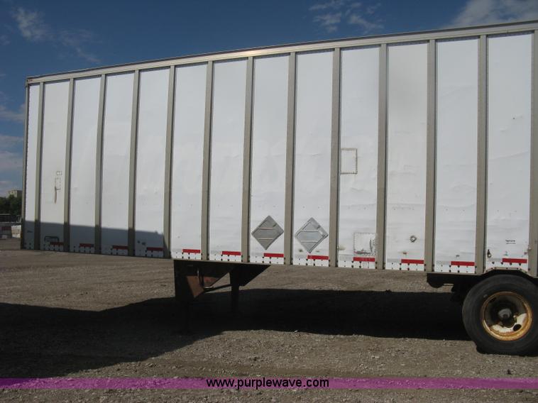 image for item H6344 1987 Pines 28' dry van trailer