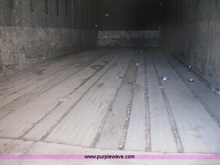 image for item H6344 1987 Pines 28' dry van trailer