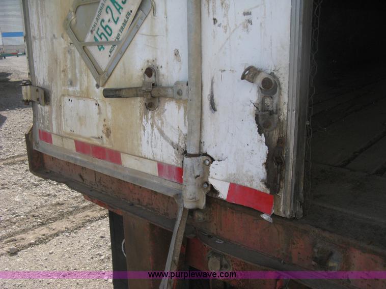 image for item H6344 1987 Pines 28' dry van trailer