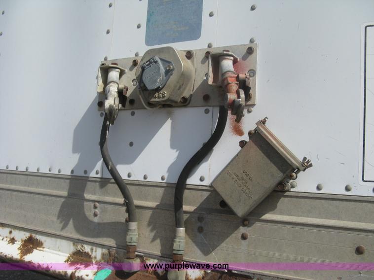 image for item H6345 1987 Pines 28' dry van trailer