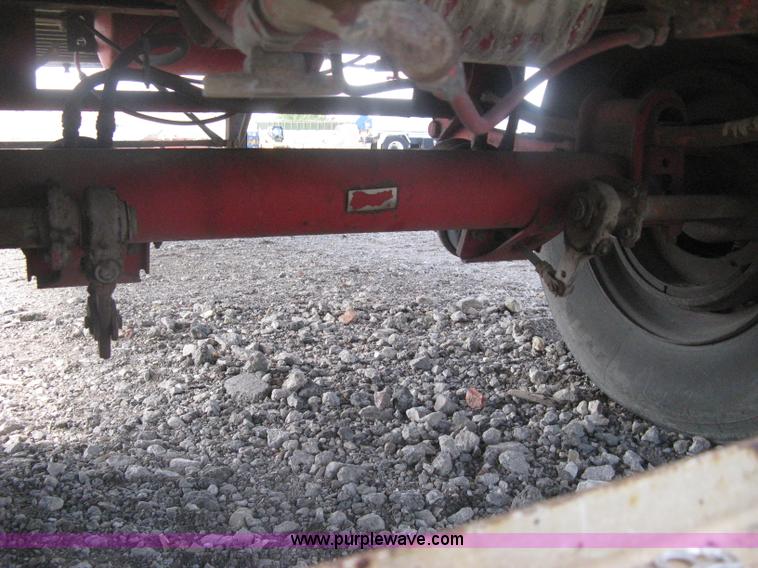 image for item H6345 1987 Pines 28' dry van trailer