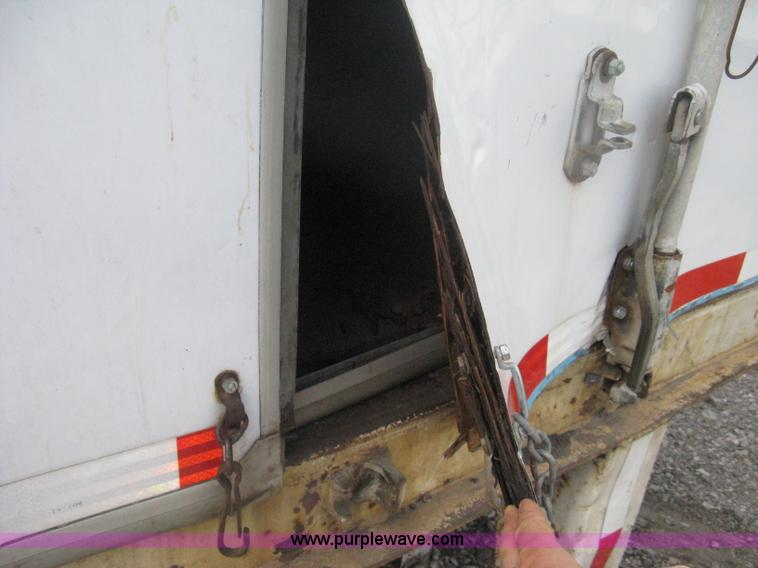 image for item H6345 1987 Pines 28' dry van trailer