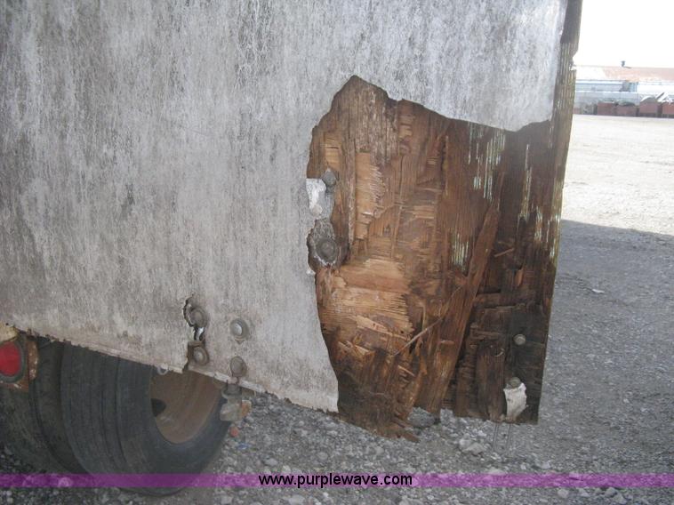 image for item H6345 1987 Pines 28' dry van trailer