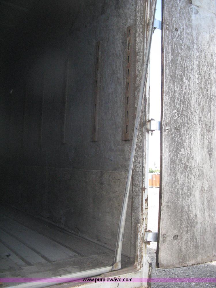 image for item H6345 1987 Pines 28' dry van trailer