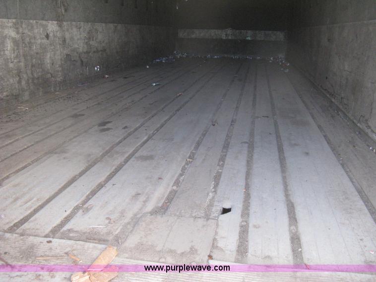 image for item H6345 1987 Pines 28' dry van trailer